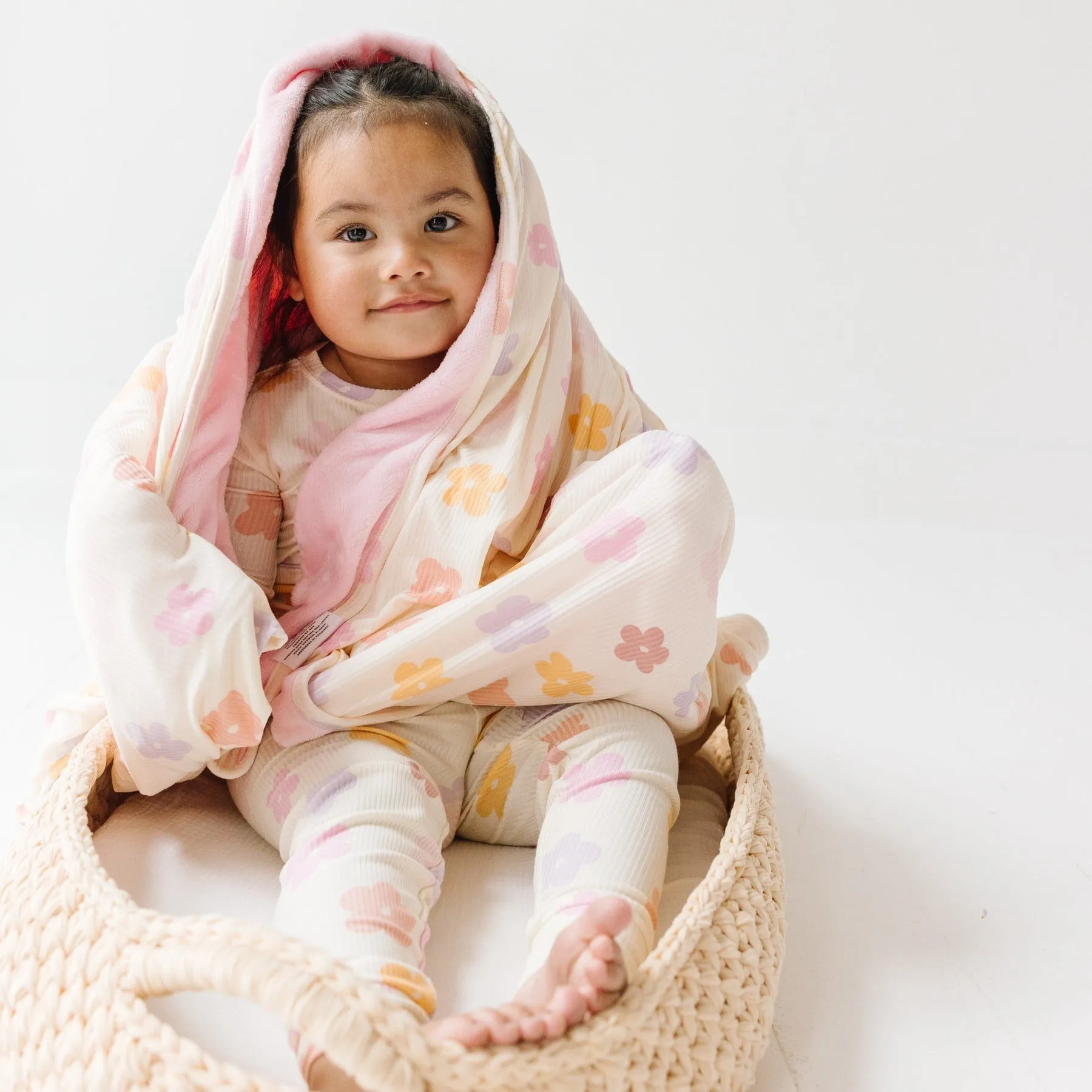 Big Daisies Small Ribbed Toddler Blanket
