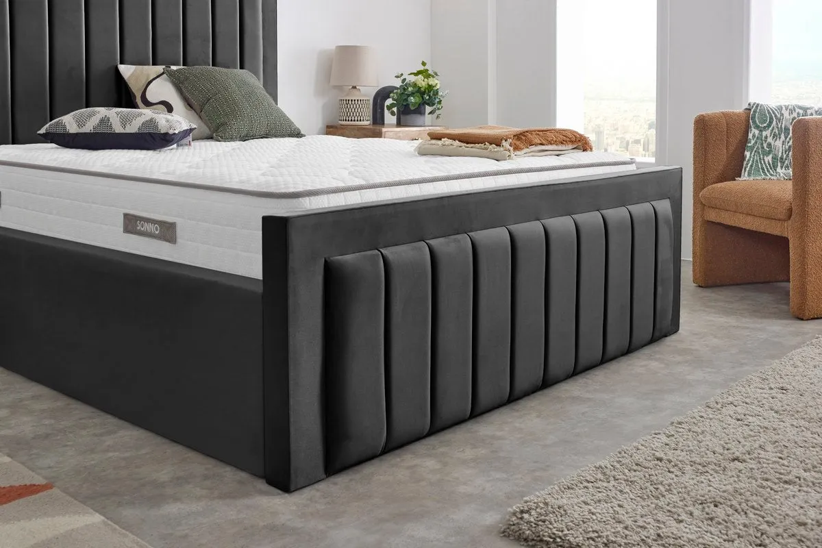 Hamilton Upholstered Bed