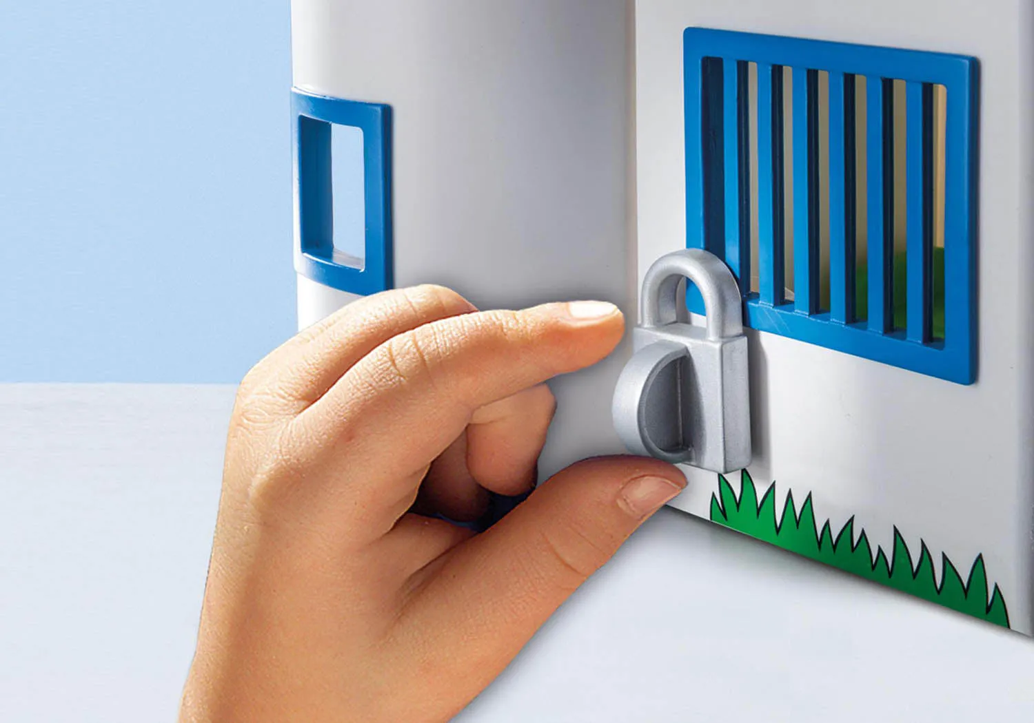 Playmobil 1.2.3 Take Along Police Station