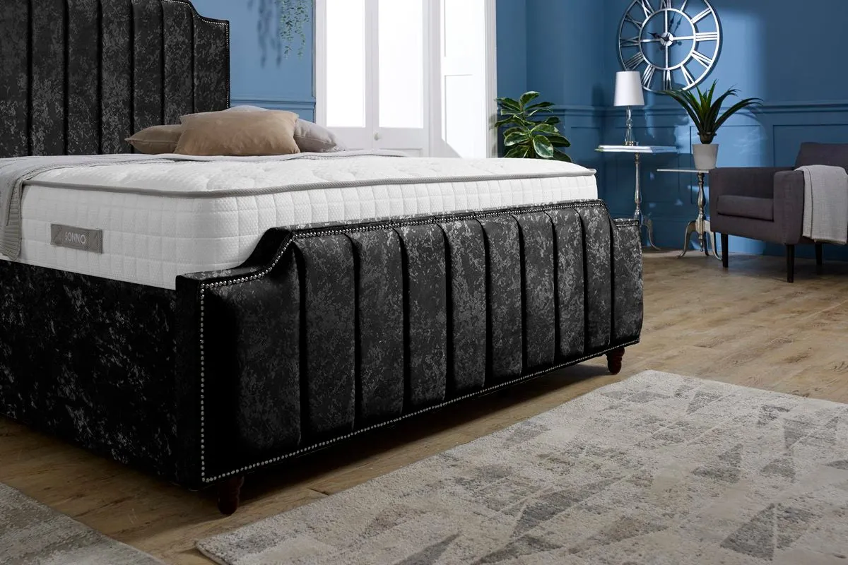 Washington Upholstered Bed