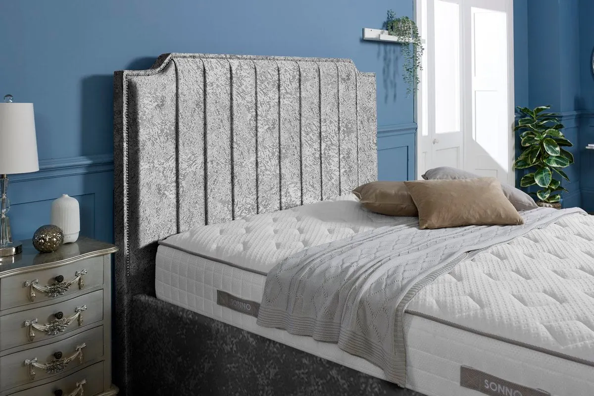 Washington Upholstered Bed